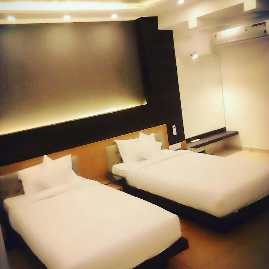 Hotel Al Amana Tower Kondotty 3*,